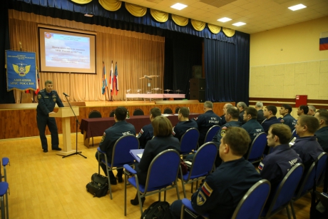 В МЧС России проходит летно-методический сбор руководящего состава авиации