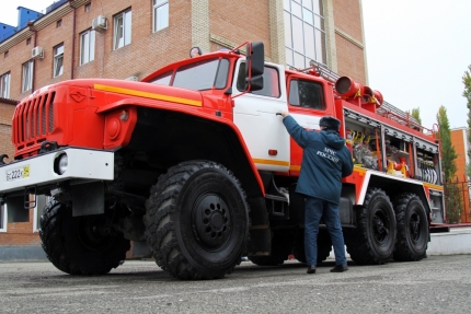 Парк пожарной охраны Чечни пополняется современными автомобилями отечественного производства