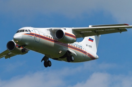 Спецборт МЧС России осуществляет санитарно-авиационную эвакуацию тяжелобольной пациентки из Грозного в Москву