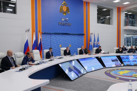 В МЧС России под руководством Владимира Пучкова состоялось заседание Правительственной комиссии по чрезвычайным ситуациям