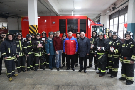 Глава МЧС России Владимир Пучков проверил готовность московской пожарно-спасательной части № 57