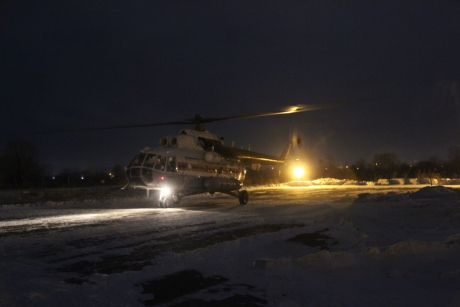 Вертолет Ми-8 МЧС России провел в Хабаровском крае санитарную эвакуацию ребенка и пожилого мужчины