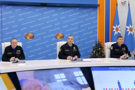 Глава МЧС России Владимир Пучков провел селекторное совещание по вопросу обеспечения безопасности в новогодние праздники