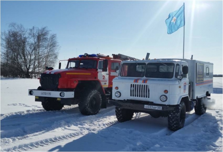 Спасатели продолжают дежурить на федеральных автотрассах в связи с сильными морозами