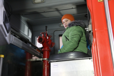 Пожарные Кургана исполнили мечту 11-летнего ребенка