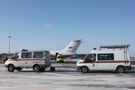 Спецборт МЧС России осуществляет санитарно-авиационную эвакуацию тяжелобольных людей из Грозного в Нижний Новгород