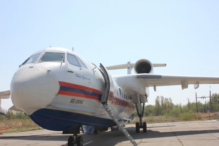 Авиация МЧС России потушила пожар, угрожавший поселку в  Хабаровском крае