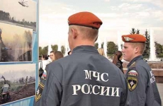 Спецборт МЧС России осуществляет санитарно-авиационную эвакуацию тяжелобольных детей из Симферополя в Москву