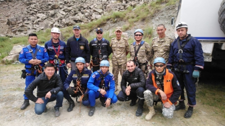 Спасатели МЧС России приняли участие в международных тренингах по горноспасательной и водолазной подготовке