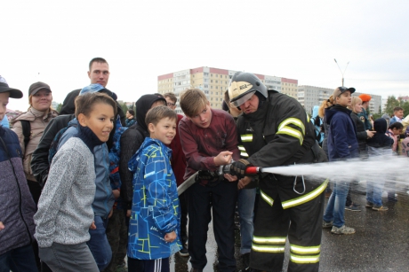 В Республике Коми прошла социальная акция «МЧС России: мы первыми приходим на помощь!»