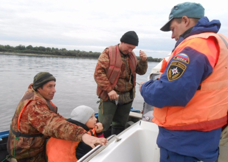 МЧС России призывает рыбаков к правилам безопасности