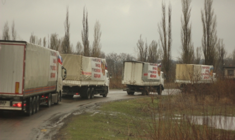 83-я автомобильная колонна МЧС России доставила гуманитарный груз жителям Донецкой и Луганской областей