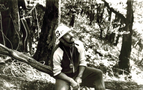 Карачаево-Черкесскому поисково-спасательному отряду МЧС России присвоено имя первого начальника подразделения Вячеслава Дзераева Карачаево-Черкесскому поисково-спасательному отряду МЧС России присвоено имя первого начальника подразделения Вячеслава Дзераева