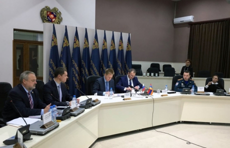 В Ереване состоялось заседание Правления Российско-Армянского центра гуманитарного реагирования В Ереване состоялось заседание Правления Российско-Армянского центра гуманитарного реагирования