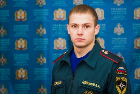 Омский пожарный обезвредил грабителя Омский пожарный обезвредил грабителя