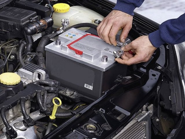 Энергия на дороге: как выбрать идеальный аккумулятор Энергия на дороге: как выбрать идеальный аккумулятор